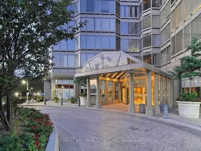 1 Palace Pier Court 3610, Toronto W06, ON M8V 3W9