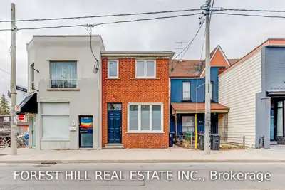210 Christie Street Upper, Toronto W02, ON M6G 3B7