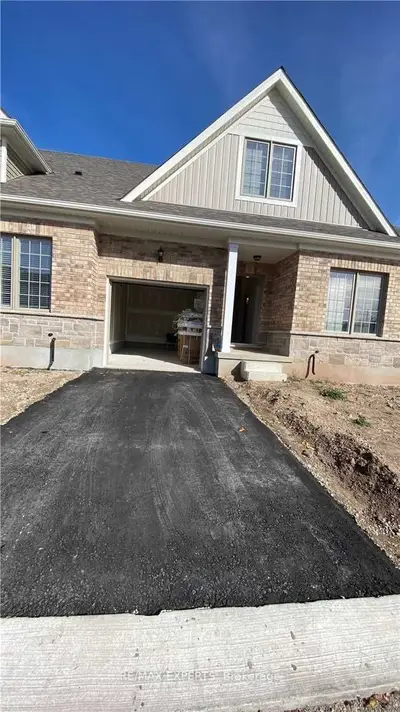 21 Braida Lane, Halton Hills, ON L7J 1P9