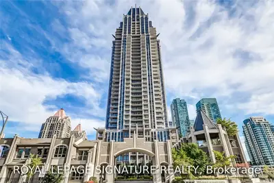 Condo Apartment in Mississauga