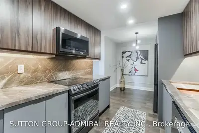 1515 Lakeshore Road E 505, Mississauga, ON L5E 3E2