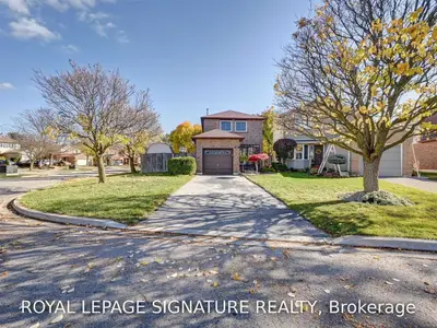 6352 Plowmans Heath, Mississauga, ON L5N 3W1