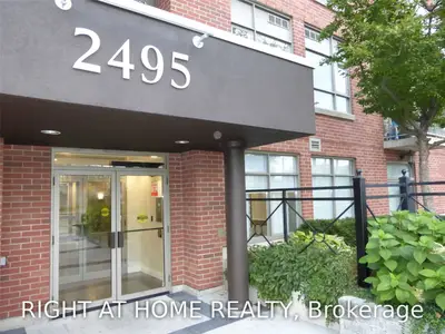 2495 Dundas Street W 208, Toronto W02, On M6p 1x4