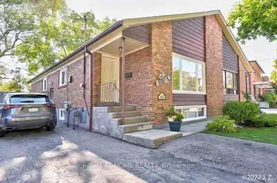 1154 Flagship Drive, Mississauga, ON L4Y 2K1