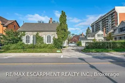 1441 Ontario Street, Burlington, ON L7S 1G5