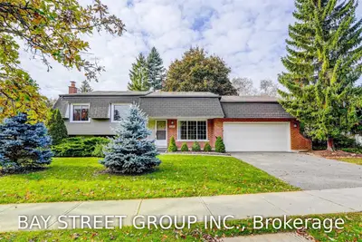 2205 ELMHURST Avenue, Oakville, ON L6J 5G4
