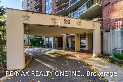 20 Mississauga Valley Boulevard 1807, Mississauga, ON L5A 3S1