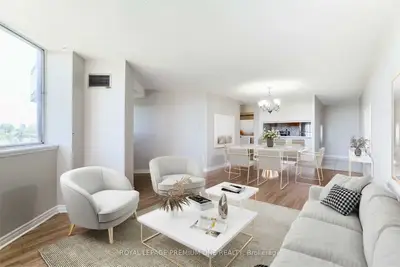234 Albion Road 811, Toronto W10, ON M9W 6A5