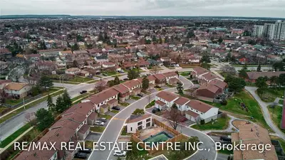 5730 Montevideo Road 52, Mississauga, ON L5N 2M4