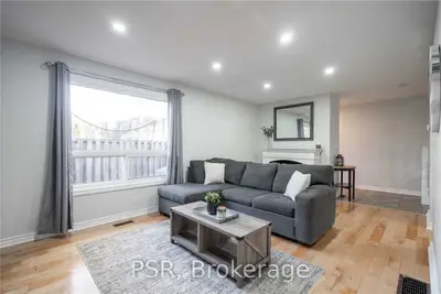685 Francis Road 4, Burlington, ON L7T 3X6