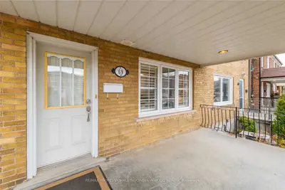 69 Hilldale Road, Toronto W03, ON M6N 3Y3