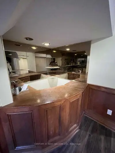1445 Brentano Boulevard Lower, Mississauga, ON L4X 1A2