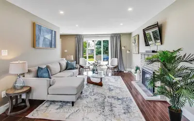 237 Weighton (Upper) Drive, Oakville, ON L6K 2P9