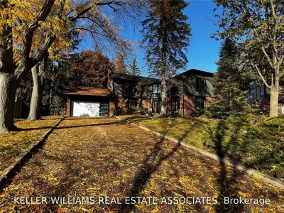 1385 Bunsden Avenue, Mississauga, ON L5H 2B3