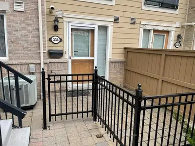 4975 Southhampton Drive 334, Mississauga, ON L5M 8C6