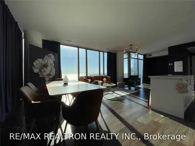 105 The Queensway Avenue 1502, Toronto W01, ON M6S 5B5