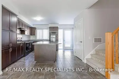 3100 Boxford Crescent 4, Mississauga, ON L5M 0X1