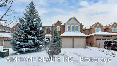 5822 Fieldon Road, Mississauga, ON L5M 5K1