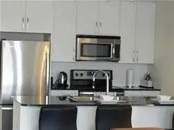 4065 Brickstone Mews Th2, Mississauga, ON L5B 0G3
