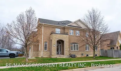 411 Creek Path Avenue, Oakville, ON L6L 6X6
