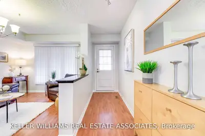 4122 Treetop Crescent, Mississauga, ON L5L 2L8