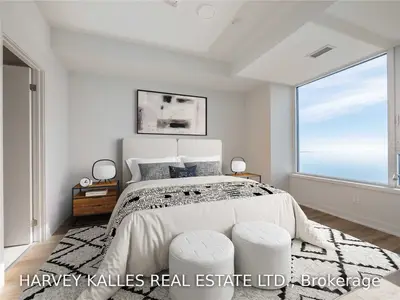 1926 Lake Shore Boulevard W 3907, Toronto W01, ON M6S 1A1