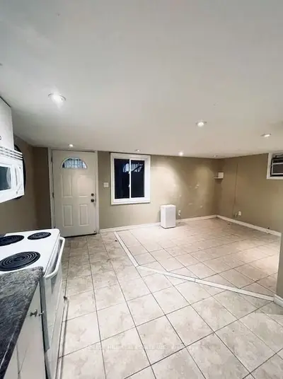 3737 Lakeshore Boulevard W Apt 1, Toronto W06, ON M8W 1P9