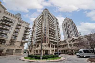 350 Princess Royal Drive 1706, Mississauga, ON L5B 4N1
