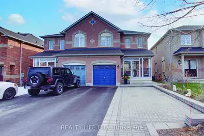106 Nahani Way, Mississauga, ON L4Z 4J8