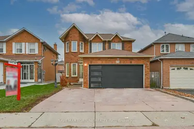 496 Mallorytown Avenue, Mississauga, ON L4Z 2M6