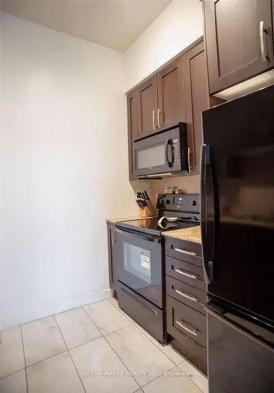 4070 Confederation Parkway 515, Mississauga, ON L5B 0E9
