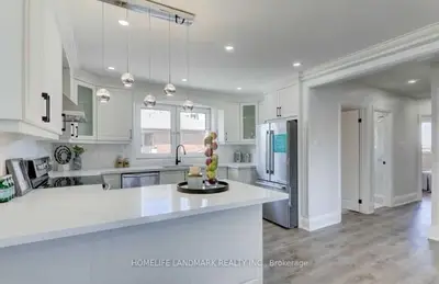 325 Southview Road, Oakville, ON L6K 2P7