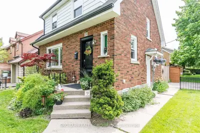 19 Wellington Street W, Brampton, ON L6Y 1K3