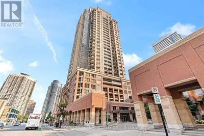 4080 LIVING ARTS Drive 2106, Mississauga, ON L5B 4N3