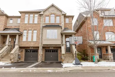 5972 TURNEY Drive 11, Mississauga, ON L5M 0S5