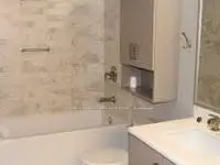 1575 LAKESHORE Road W 304, Mississauga, ON L5J 0B1