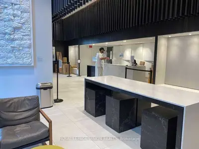 4065 Confederation Parkway 3801, Mississauga, ON L5B 0L4