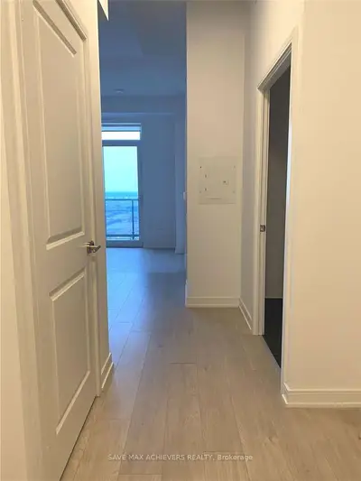 8 Nahani Way LPH02, Mississauga, ON L4Z 0C6