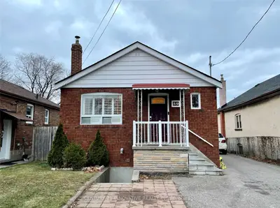 59 Manitoba Street Bsmt, Toronto W06, ON M8Y 1E1