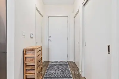 2093 Fairview Street 302, Burlington, ON L7R 0E6
