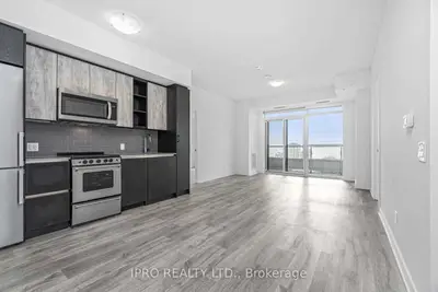 251 Manitoba Street 2305, Toronto W06, ON M8Y 4G9