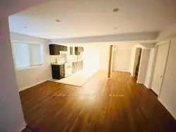 1370 Inuit Trail Bsmt, Mississauga, ON L5N 7R4