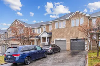 769 Avocado Crescent, Mississauga, ON L5W 1H4