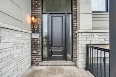 1498 Yellow Rose Circle 2, Oakville, ON L6M 5L3