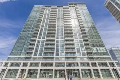 339 Rathburn Road W 1117, Mississauga, ON L5B 0K6