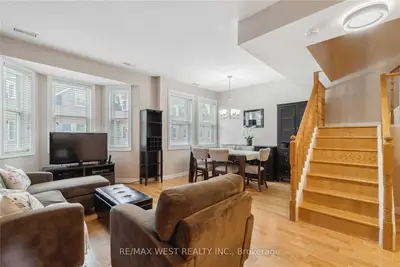 760 Lawrence Avenue W 26, Toronto W04, ON M6A 3E7
