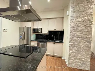 Condo Apartment in Mississauga