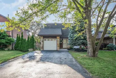 59 Lacewood Crescent, Brampton, ON L6S 3K3