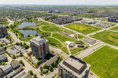 2391 Central Park Drive W 403, Oakville, On L6h 0e4