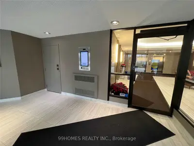 1111 Bough Beeches Boulevard Ph5, Mississauga, ON L4W 4N1